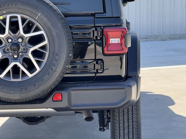 New 2025 Jeep Wrangler Sahara w/ Technology Group image 10
