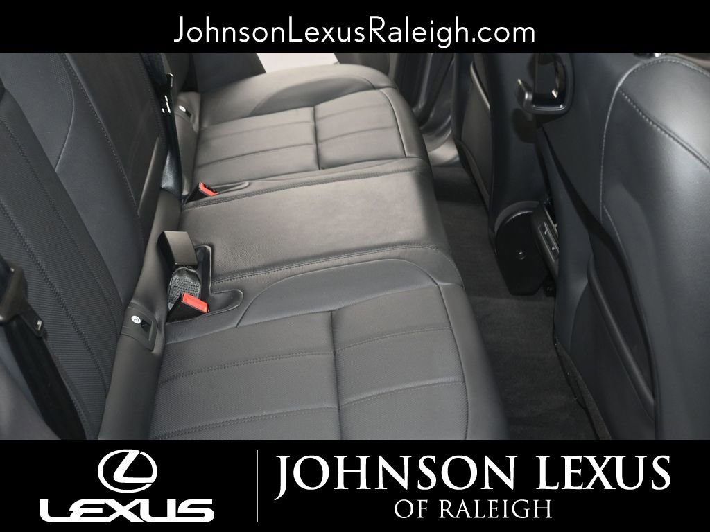 Used 2026 Land Rover Range Rover Evoque Dynamic SE image 14