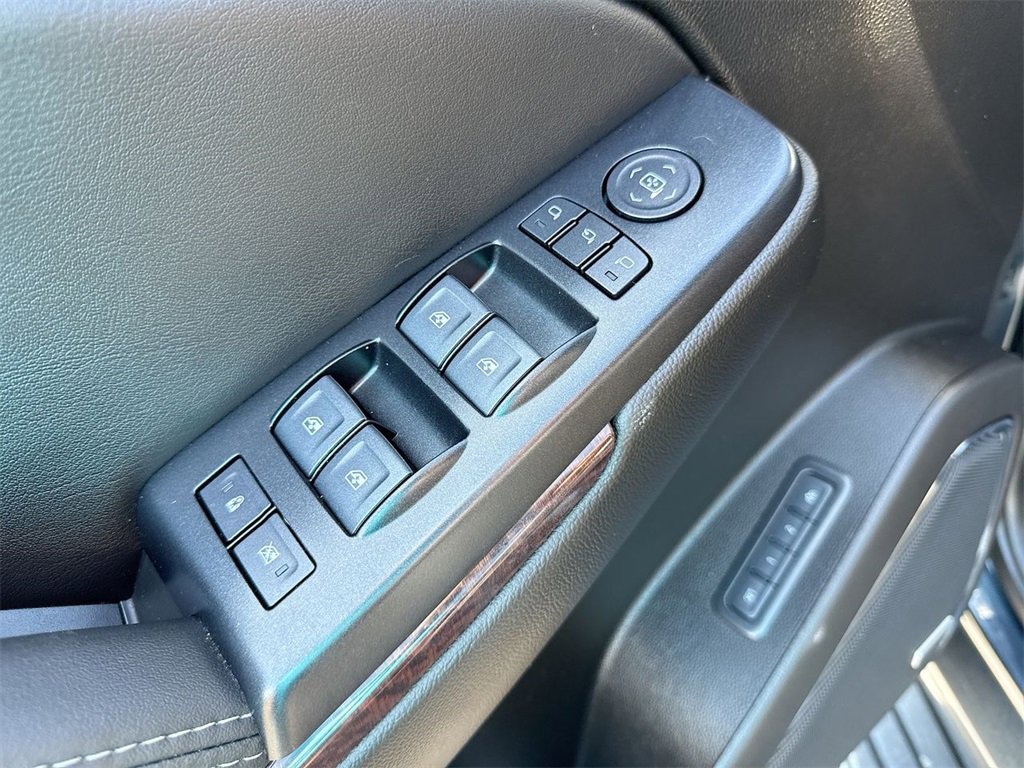 Used 2020 GMC Yukon SLT image 13