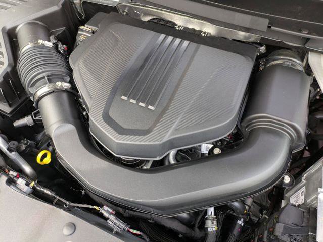 New 2026 Chevrolet Traverse RS w/ LPO, Floor Liner Package FWD image 32