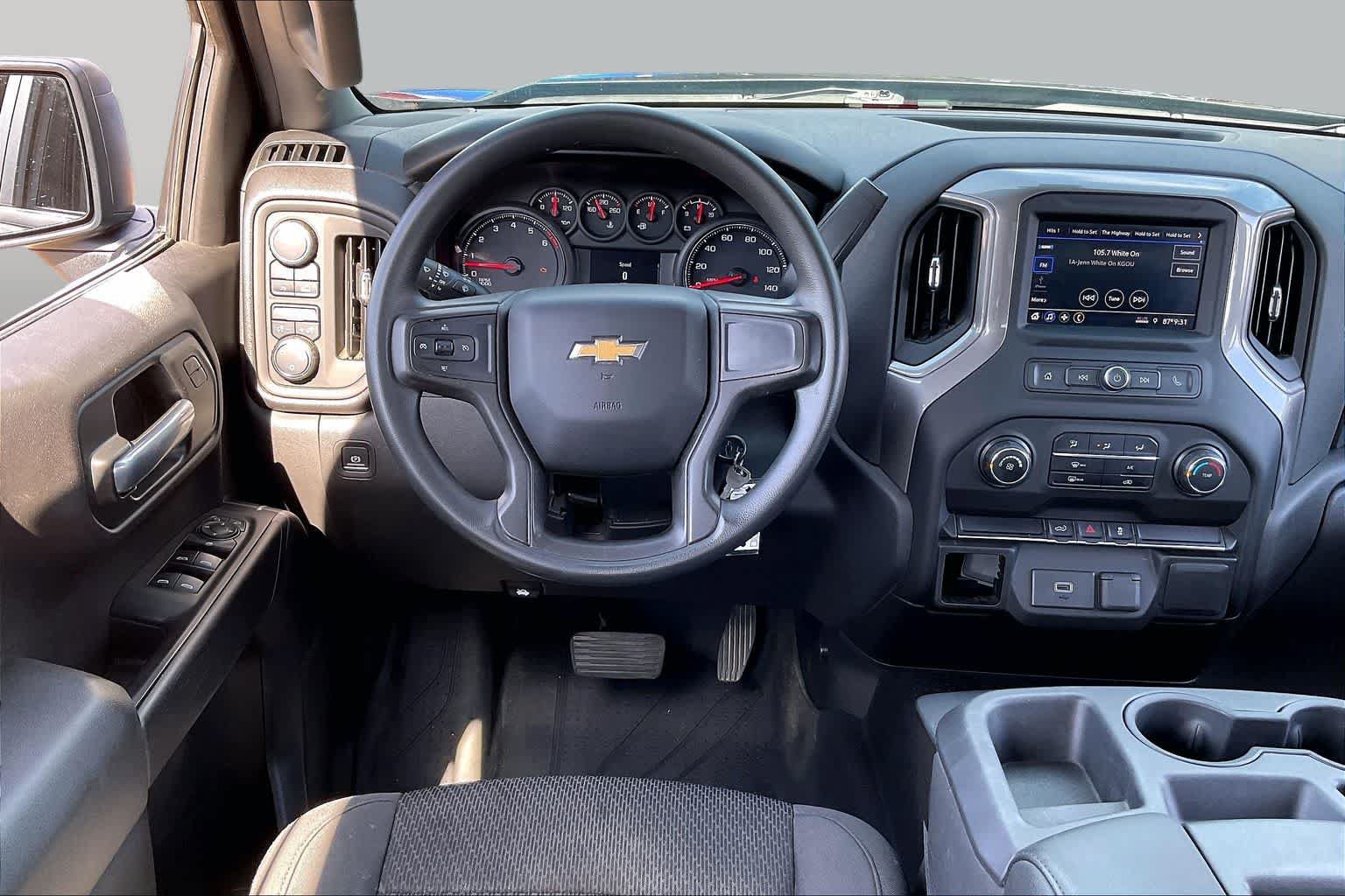 Used 2020 Chevrolet Silverado 1500 Custom w/ Custom Value Package AWD/4WD image 7