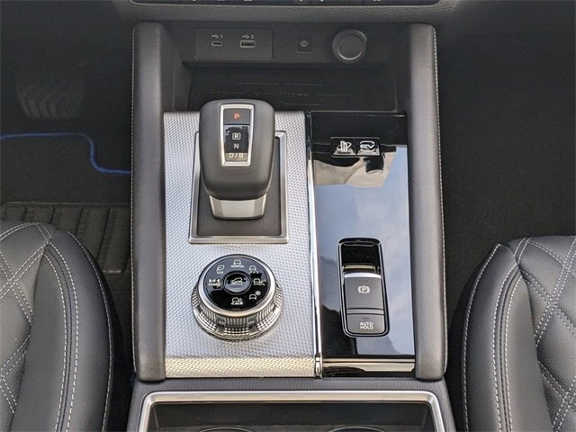 New 2025 Mitsubishi Outlander SEL image 21
