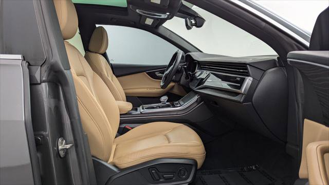 Used 2022 Audi Q8 Premium Plus w/ Premium Plus Package image 22