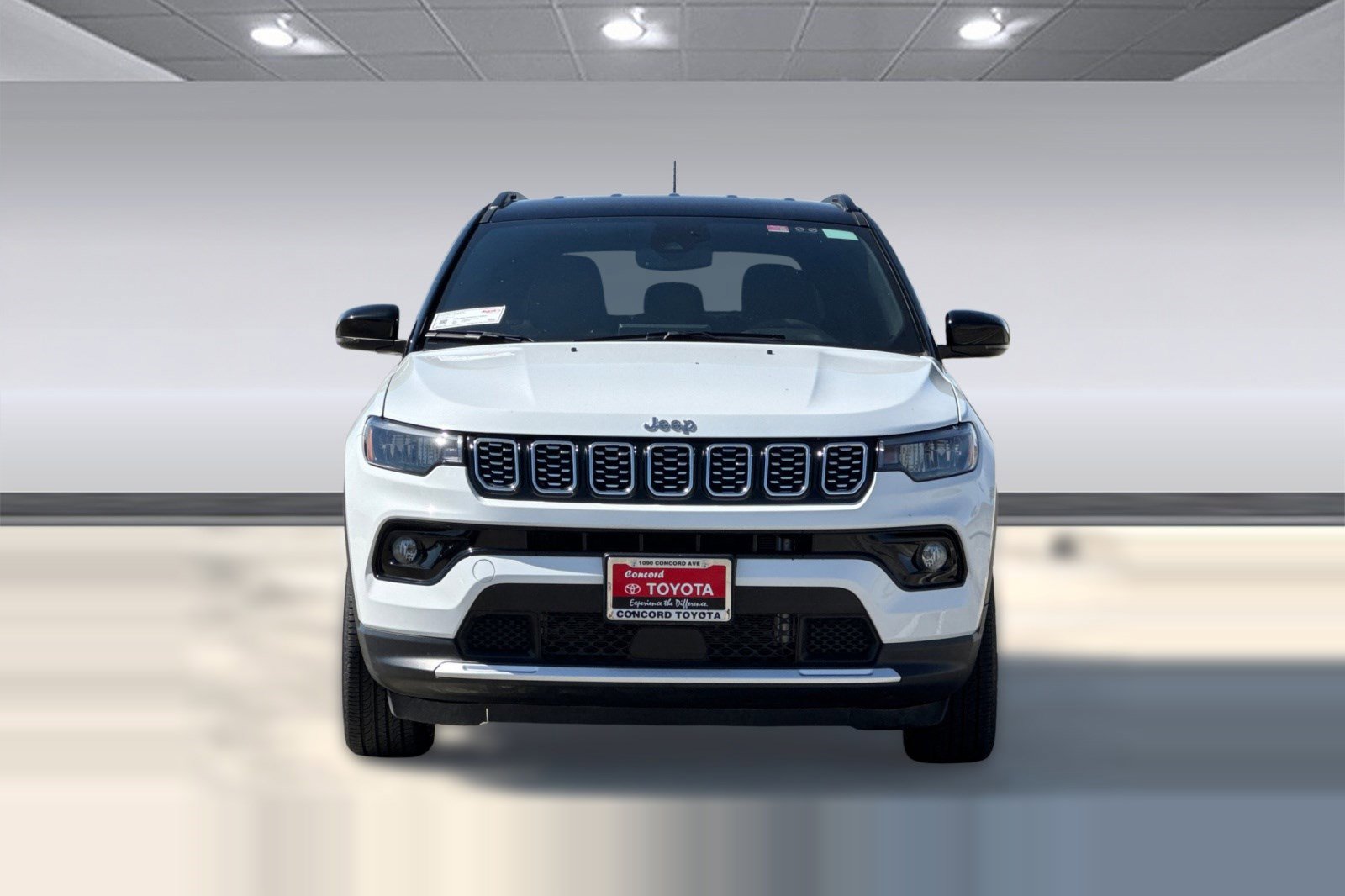 Used 2025 Jeep Compass Limited AWD/4WD image 5
