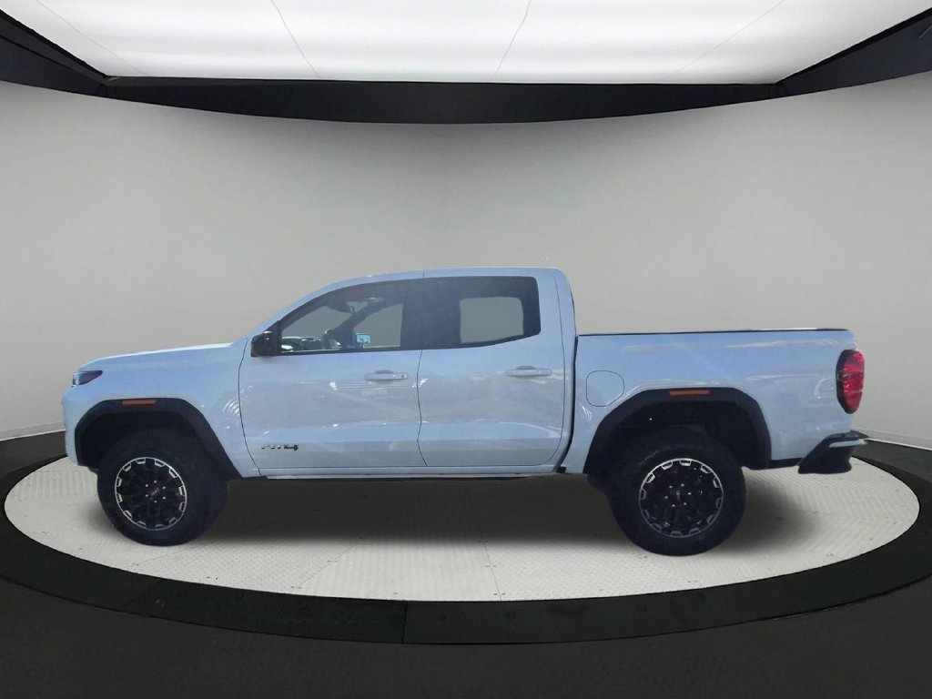New 2026 GMC Canyon AT4 AWD/4WD image 2