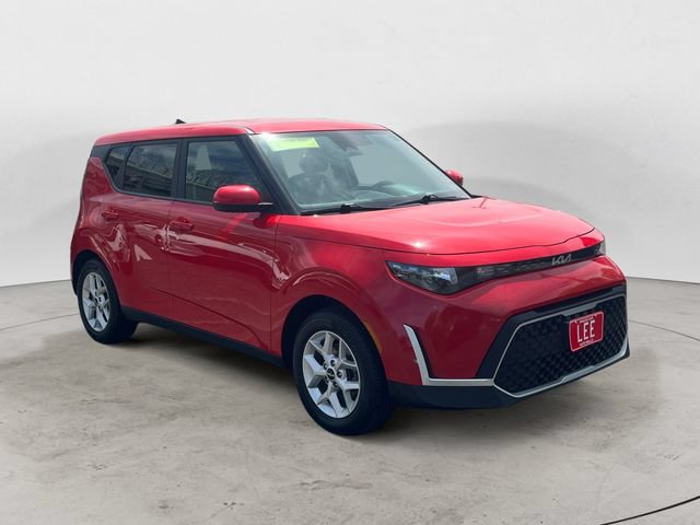 Used 2023 Kia Soul LX w/ LX Technology Package FWD image 7
