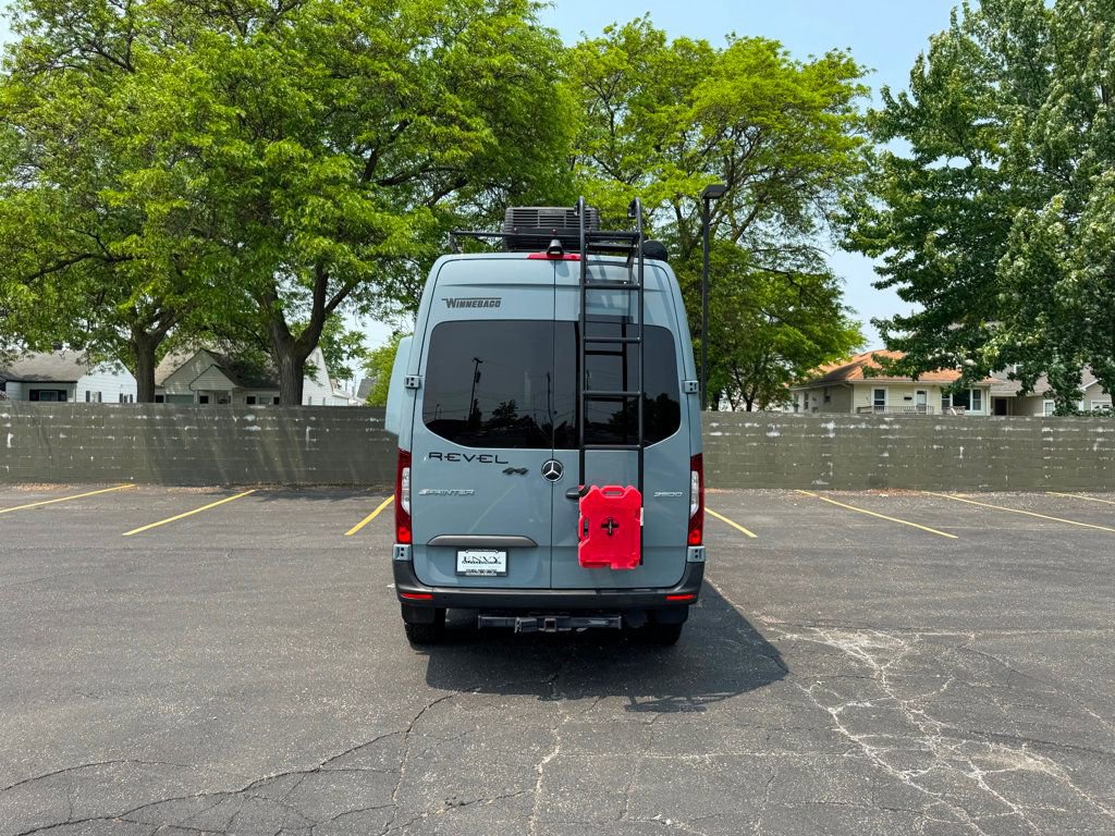 Used 2021 Mercedes-Benz Sprinter 2500 image 25