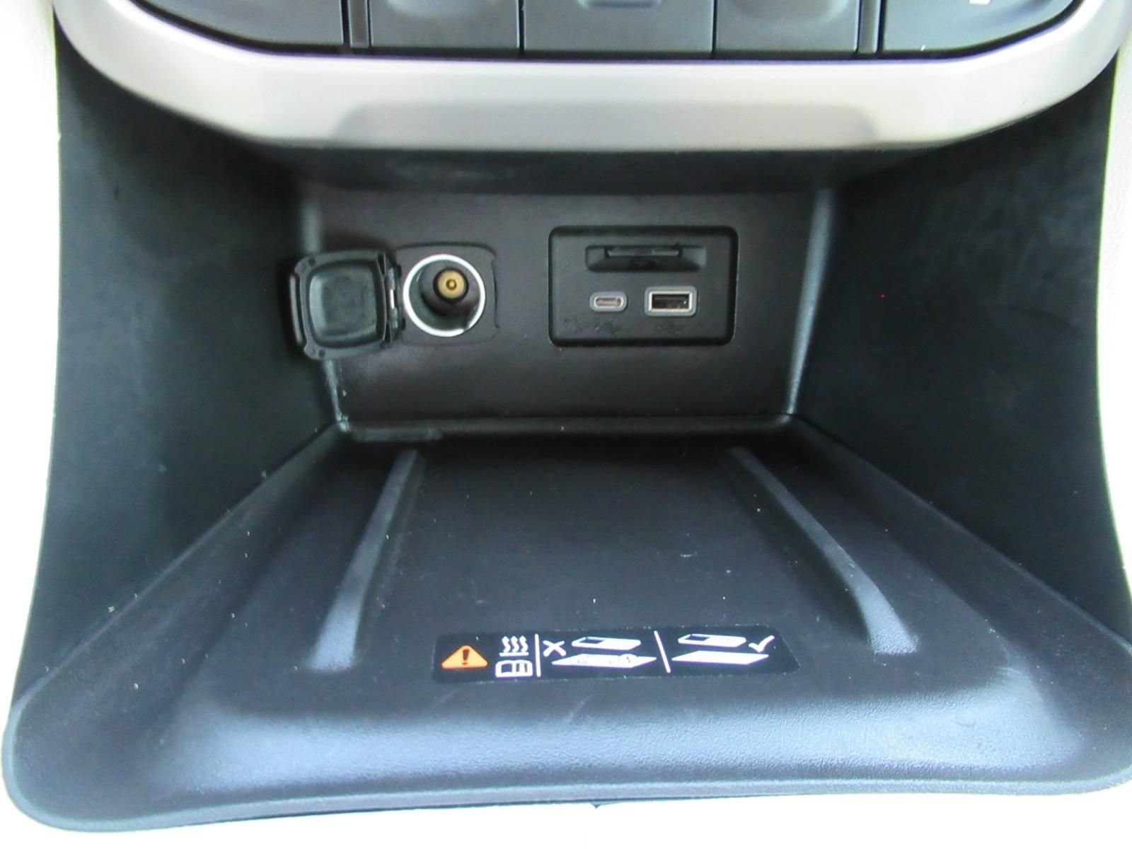 Used 2021 GMC Acadia Denali w/ Denali Technology Package FWD image 29