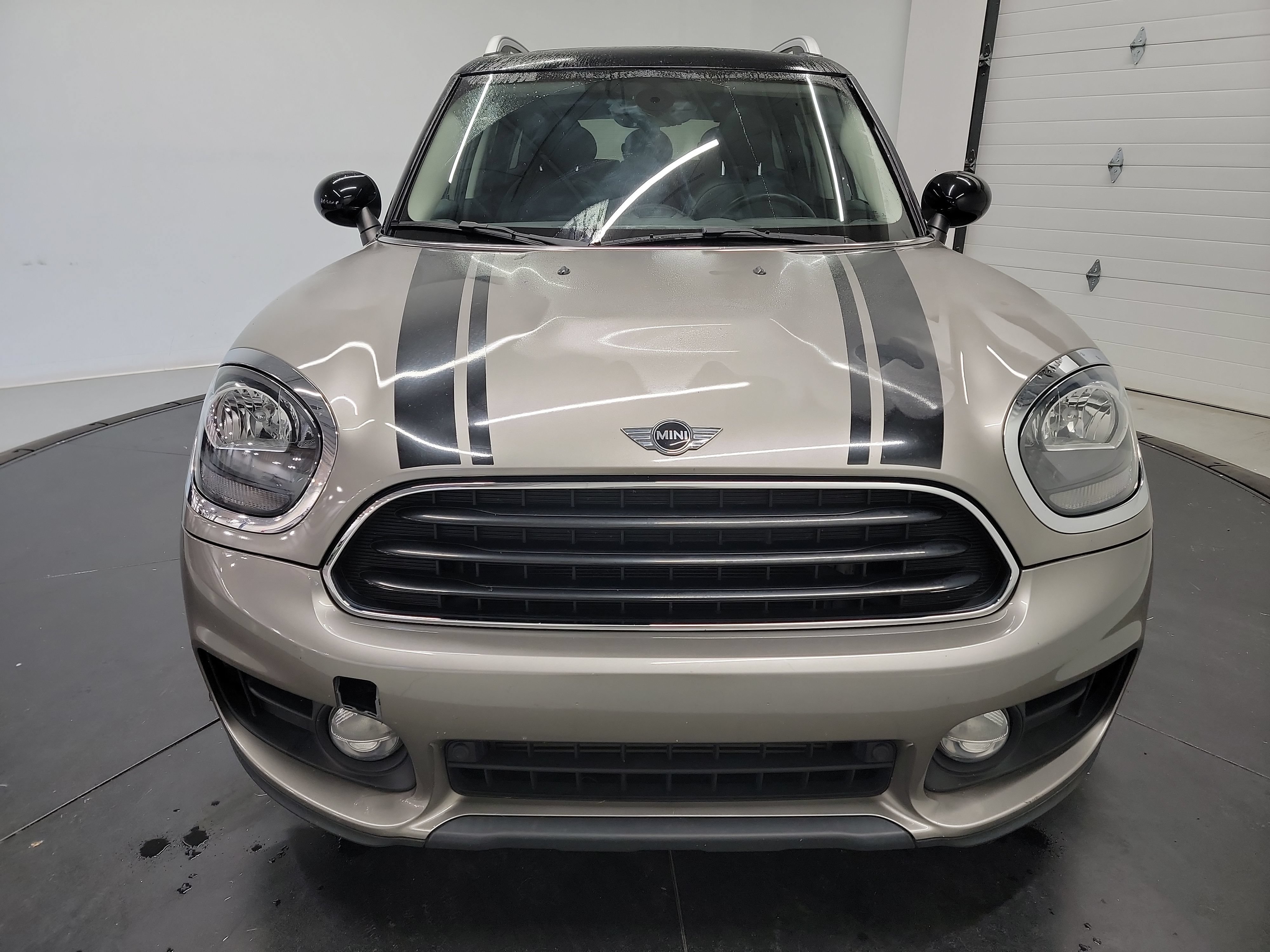 Used 2017 MINI Cooper Countryman FWD image 2