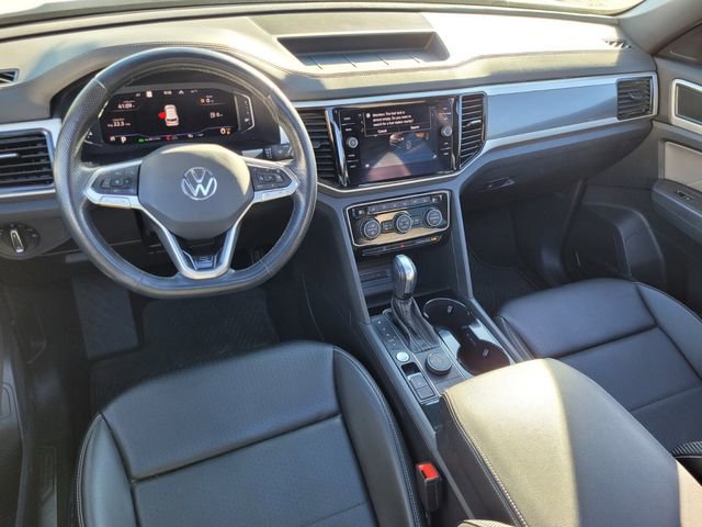 Used 2022 Volkswagen Atlas Cross Sport SEL R-Line AWD/4WD image 7