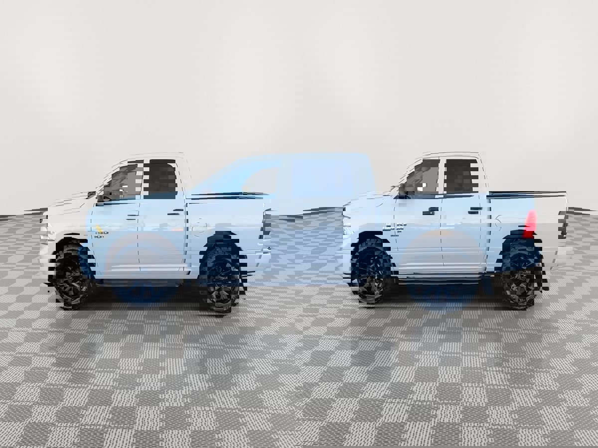 Used 2022 RAM 1500 Classic SLT image 4