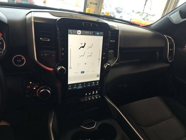 Used 2023 RAM 1500 Big Horn AWD/4WD image 9