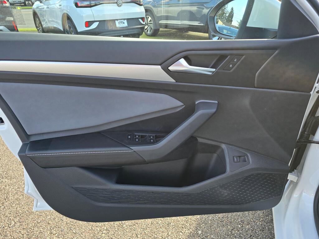 New 2026 Volkswagen Jetta SE image 33