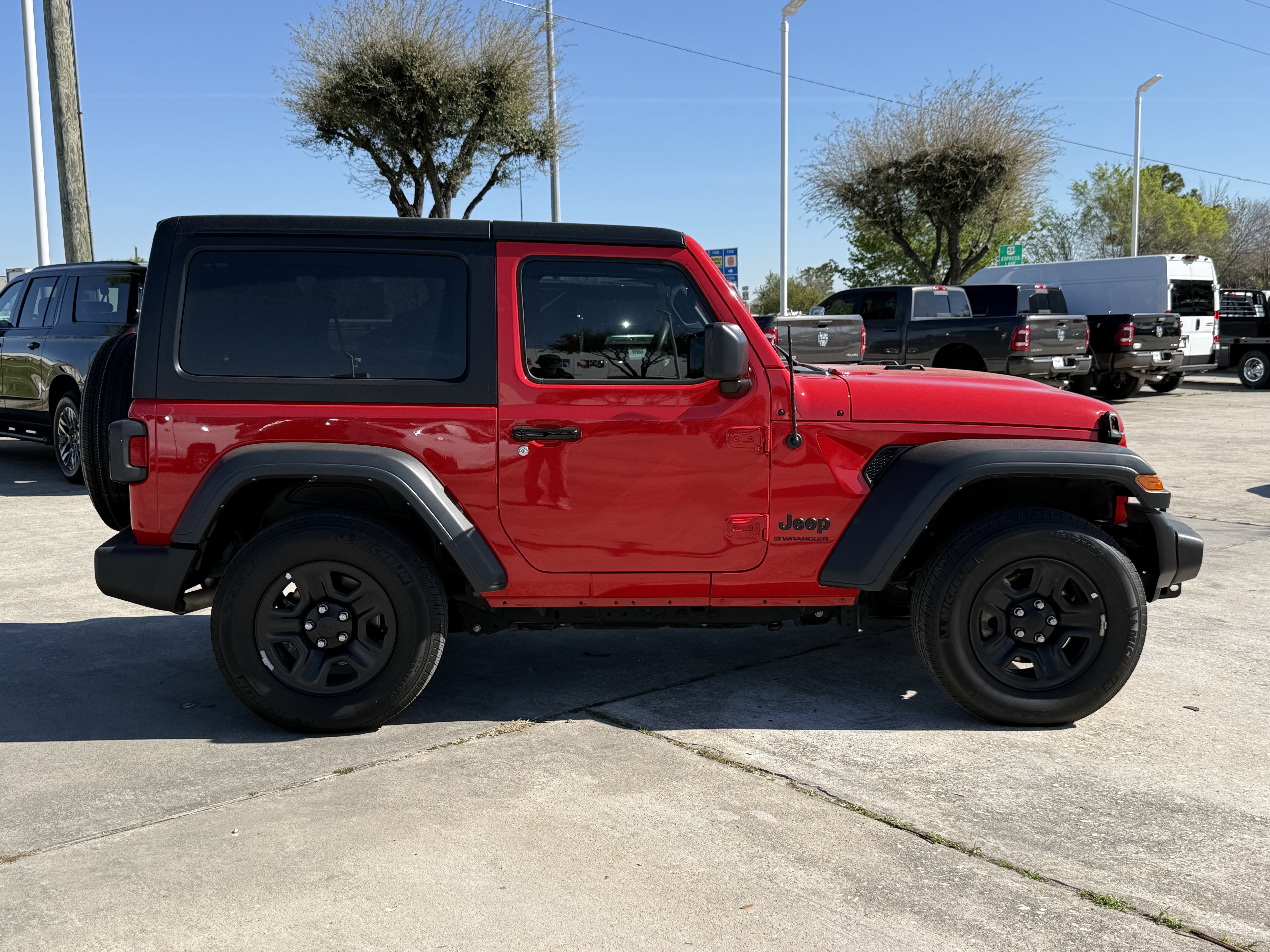 Used 2023 Jeep Wrangler Sport image 3