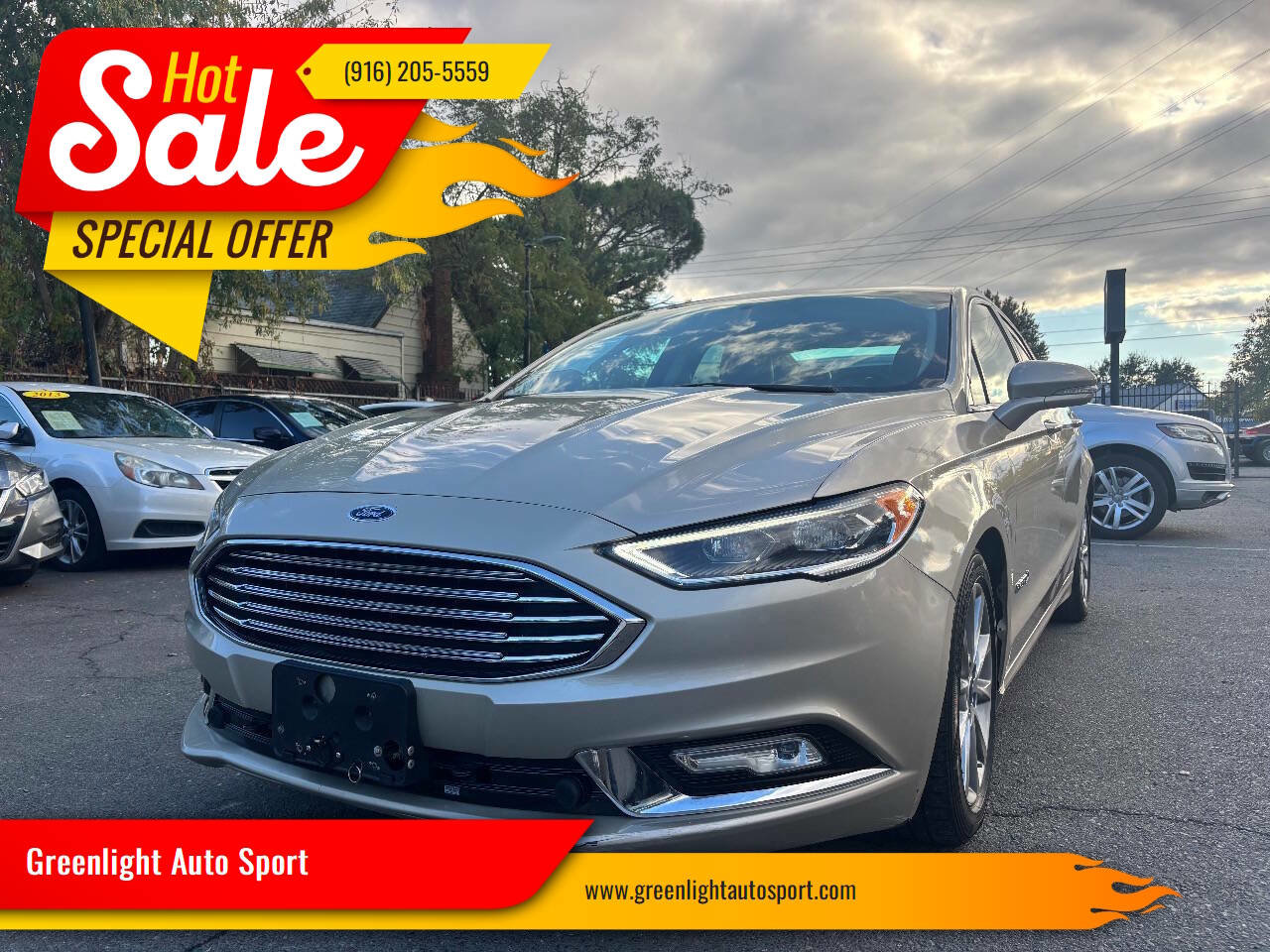 Used 2017 Ford Fusion SE w/ Equipment Group 602A image 1