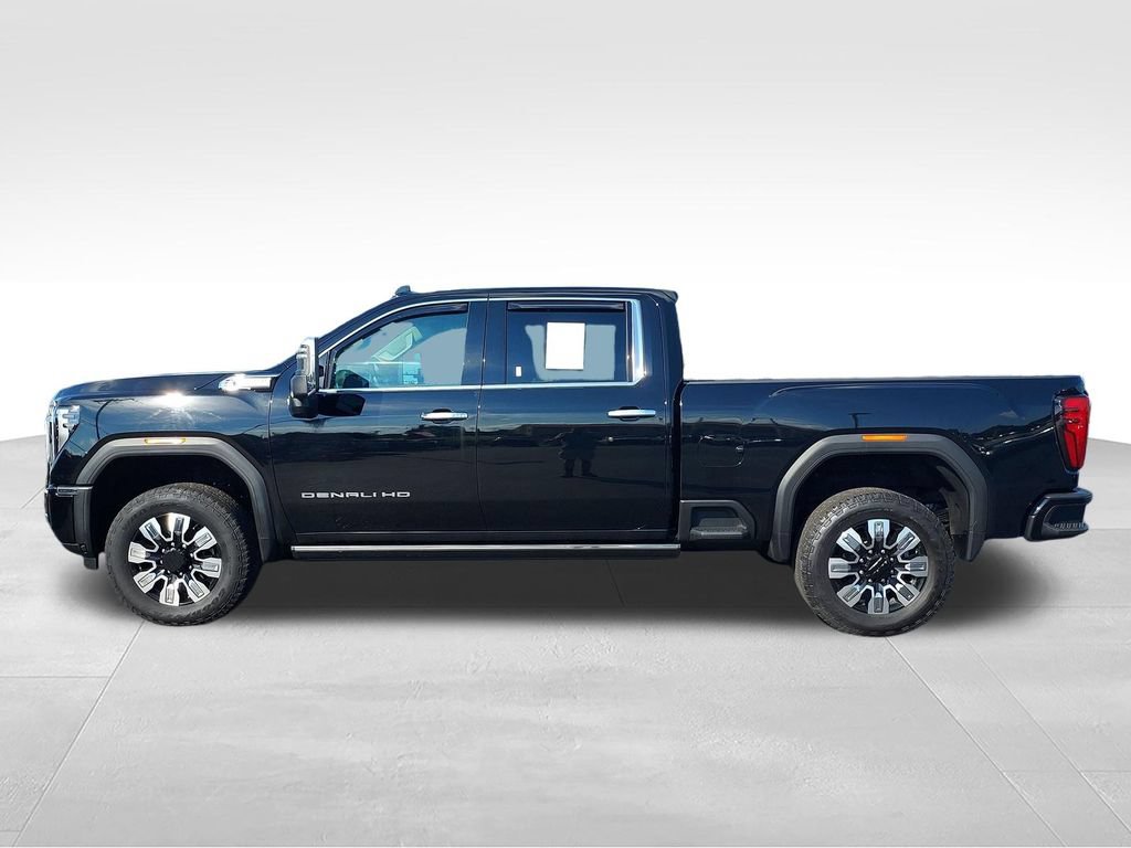 Used 2025 GMC Sierra 2500 Denali w/ Denali Reserve Package AWD/4WD image 2