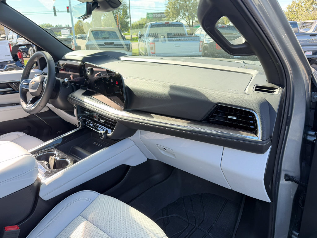 Certified 2025 Chevrolet Tahoe Premier AWD/4WD image 20