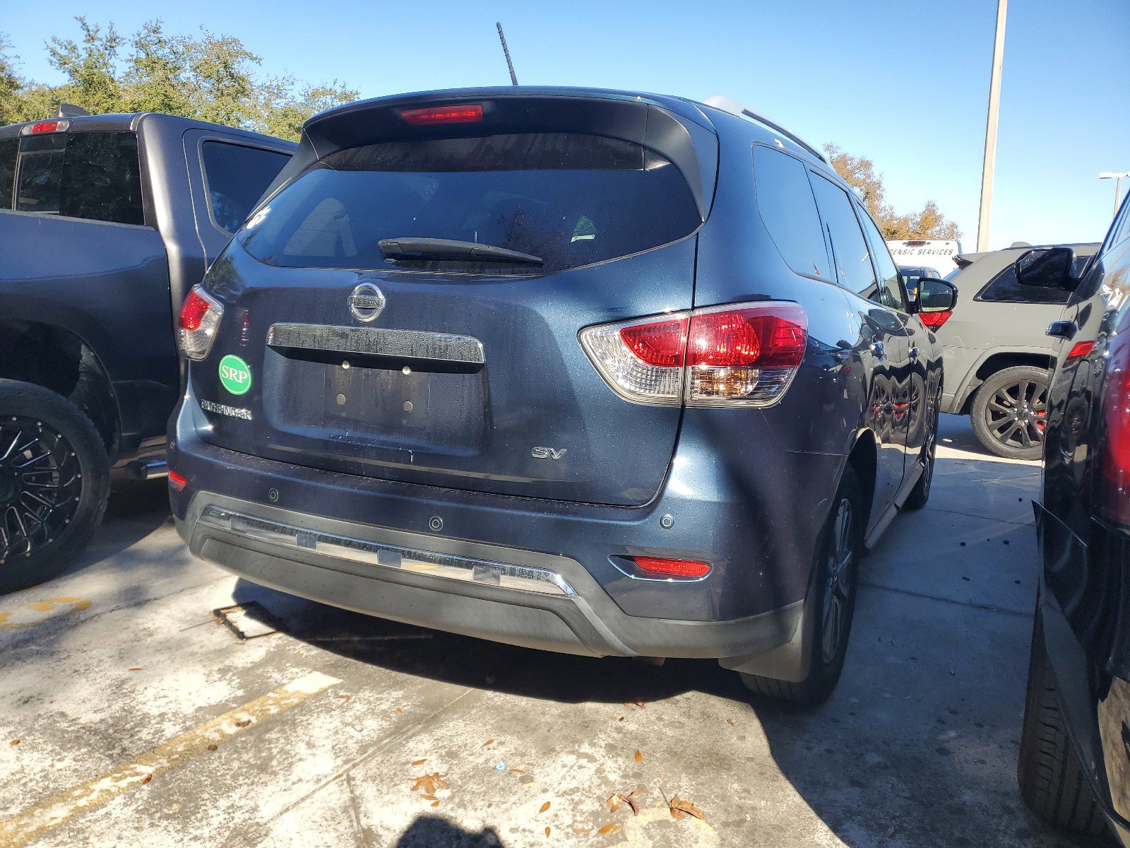 Used 2015 Nissan Pathfinder SV w/ Cargo Package image 3