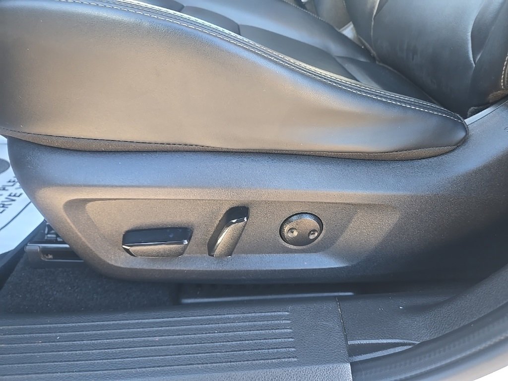 Used 2023 Nissan Rogue SV w/ SV Premium Package image 10