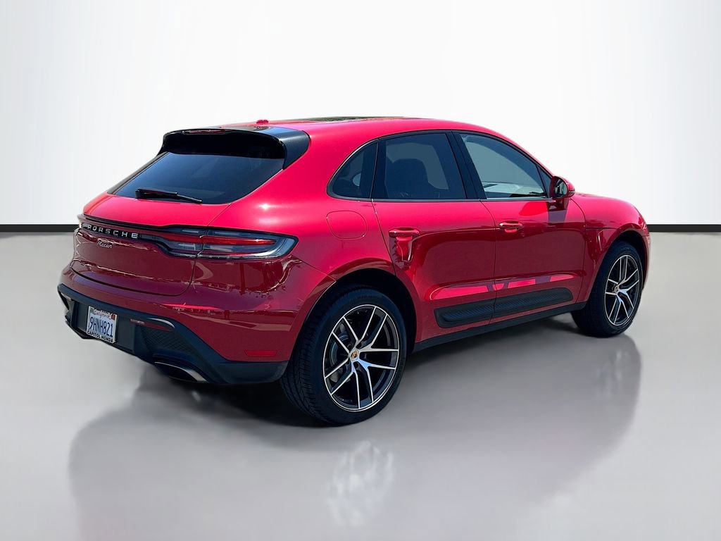 Used 2023 Porsche Macan AWD/4WD image 5