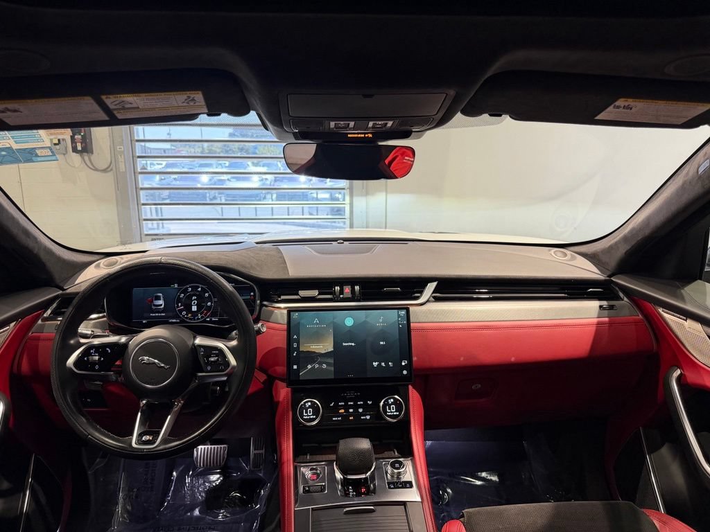 Used 2021 Jaguar F-PACE SVR AWD/4WD image 40