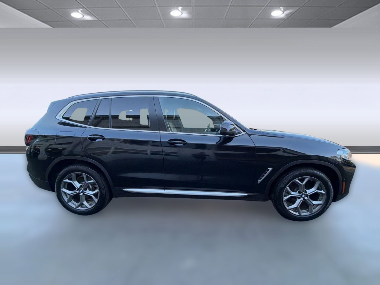Used 2024 BMW X3 sDrive30i w/ Premium Package image 8