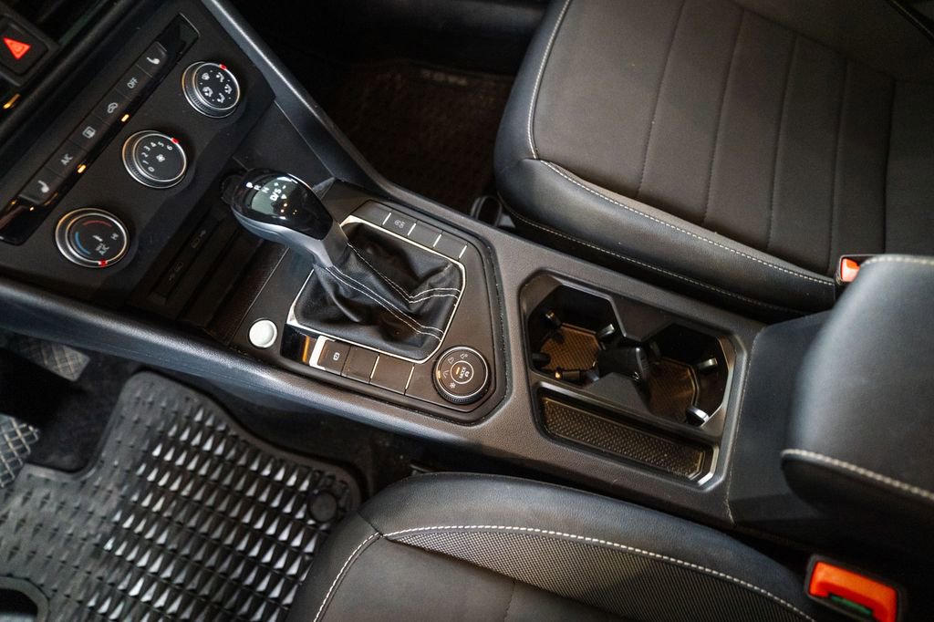 Used 2022 Volkswagen Taos SE image 17