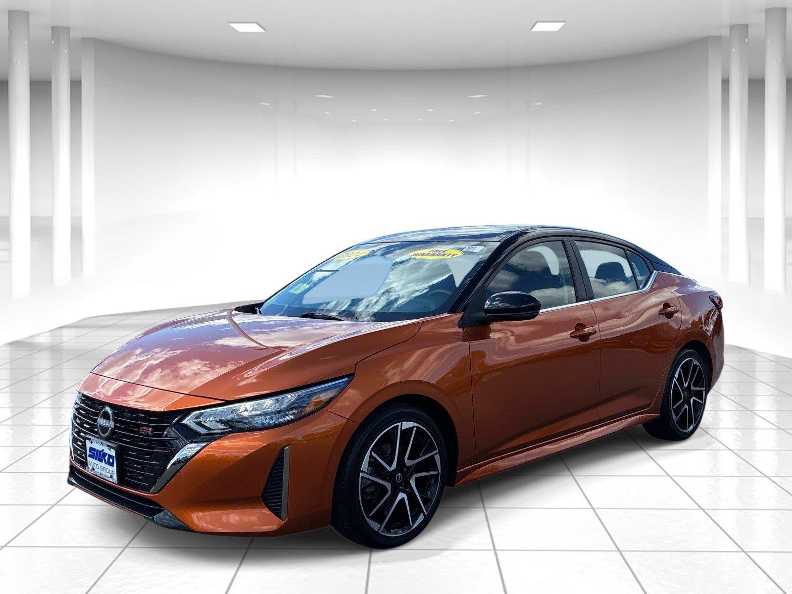 Used 2024 Nissan Sentra SR FWD image 3
