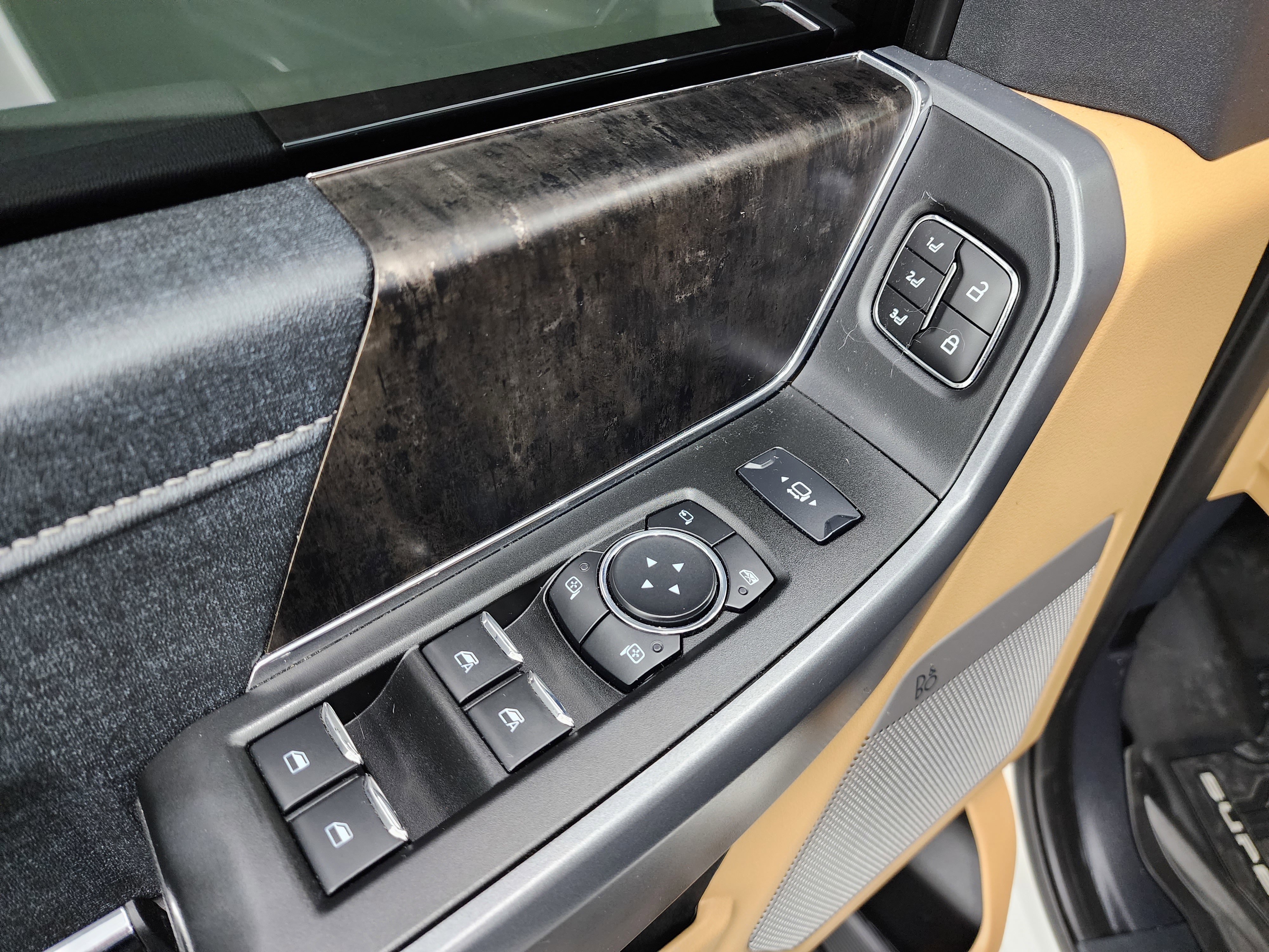 Used 2024 Ford F250 Lariat w/ Lariat Ultimate Package image 49