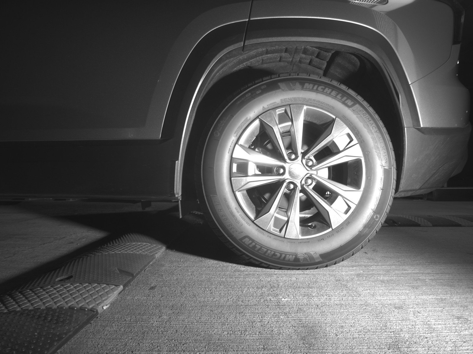 Used 2025 Chevrolet Equinox LT AWD/4WD image 14