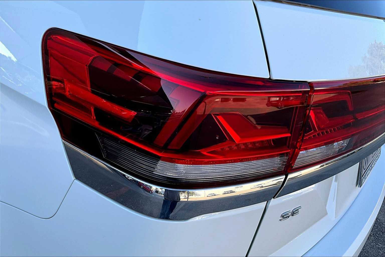 Certified 2024 Volkswagen Atlas SE image 56