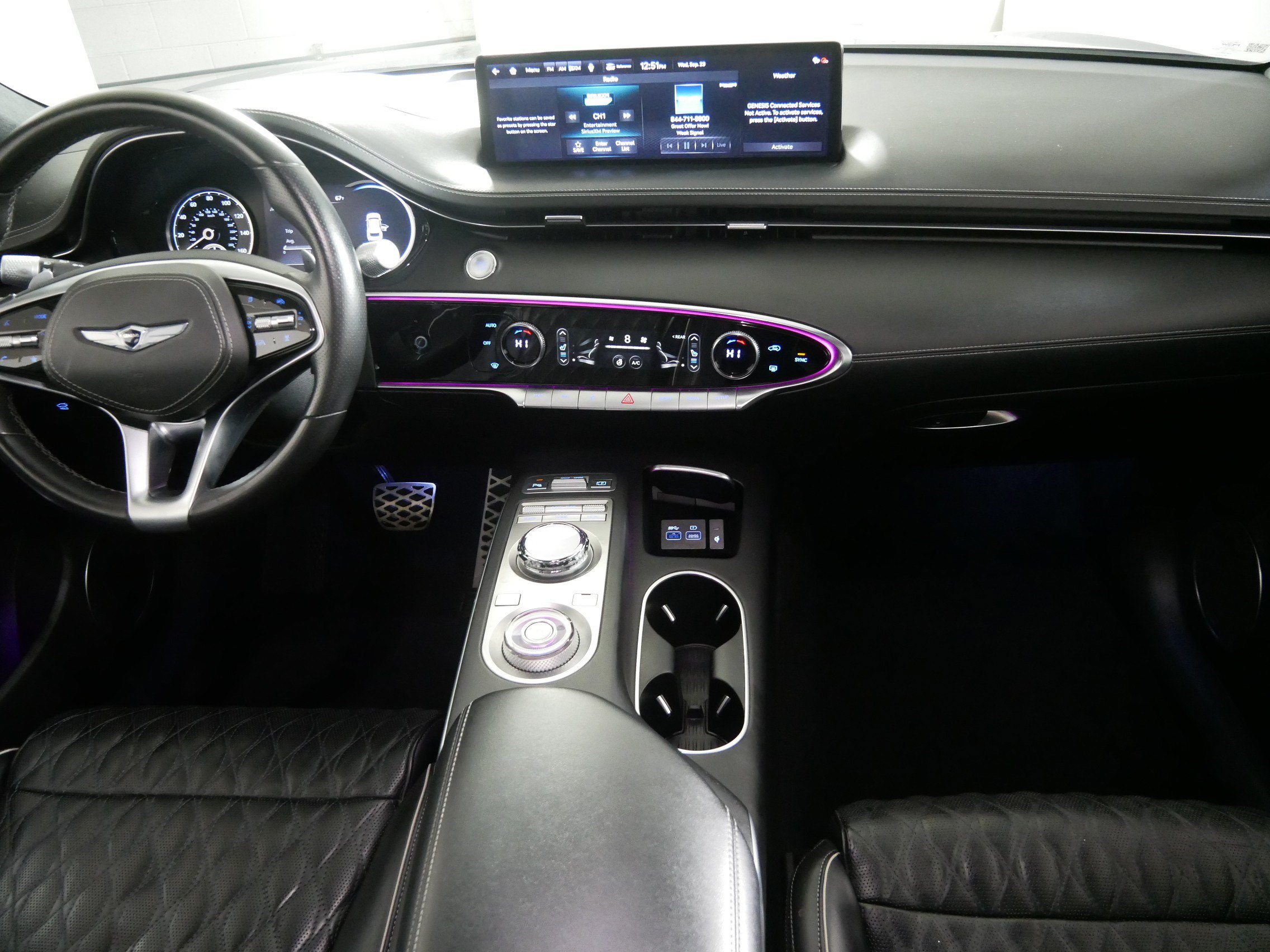 Used 2022 Genesis GV70 3.5T Sport w/ Sport Advanced Package AWD/4WD image 10