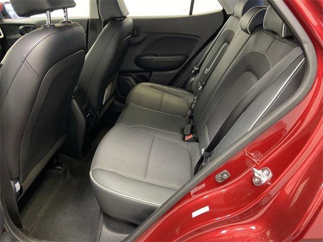 Used 2024 Hyundai Venue Limited image 31