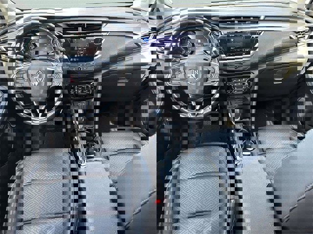 Used 2020 Buick Encore GX Essence w/ Advanced Technology Package image 9