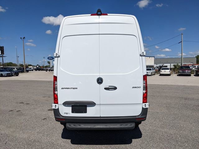 Used 2025 Mercedes-Benz Sprinter 2500 image 5