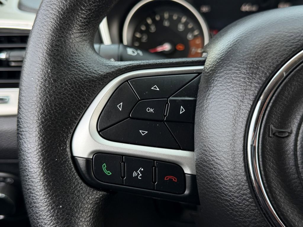 Used 2018 Jeep Compass Sport w/ Tech Group image 31