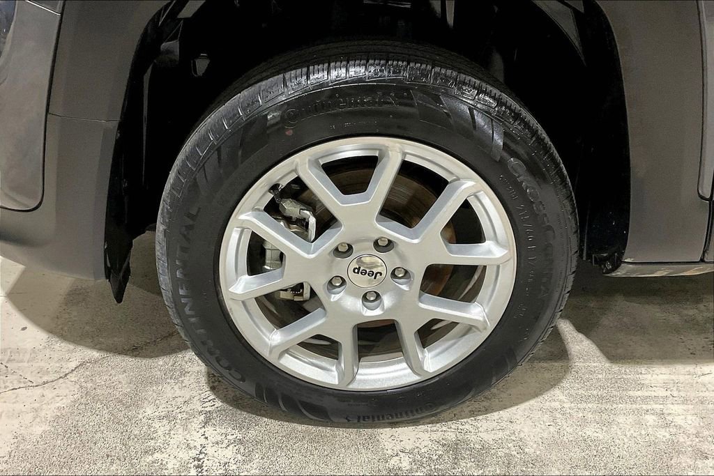 Used 2023 Jeep Renegade Latitude image 8