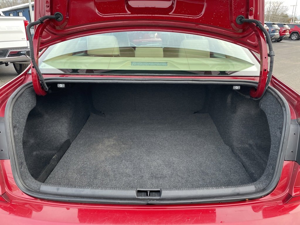 Used 2018 Volkswagen Passat 2.0T SE image 28