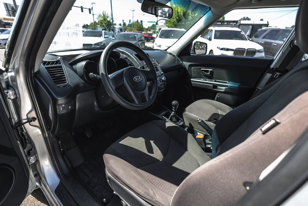 Used 2012 Kia Soul FWD image 10