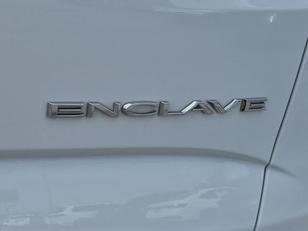 Used 2018 Buick Enclave Essence FWD image 24