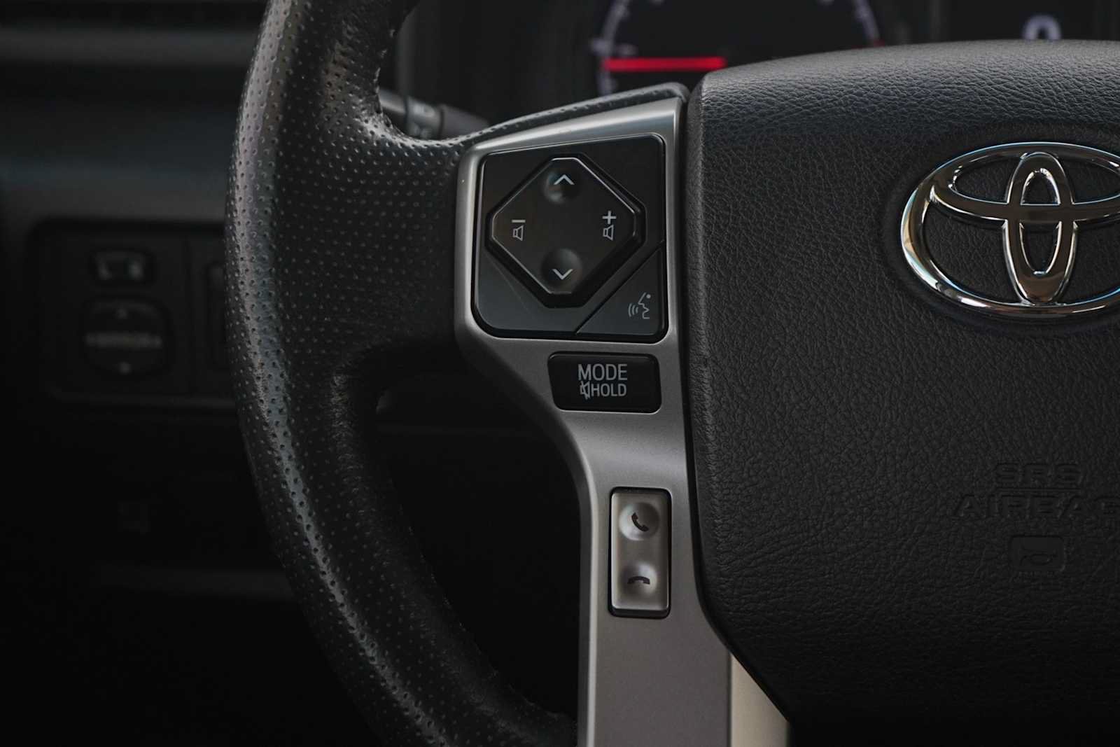 Used 2023 Toyota 4Runner SR5 Premium w/ Moonroof Package RWD image 17