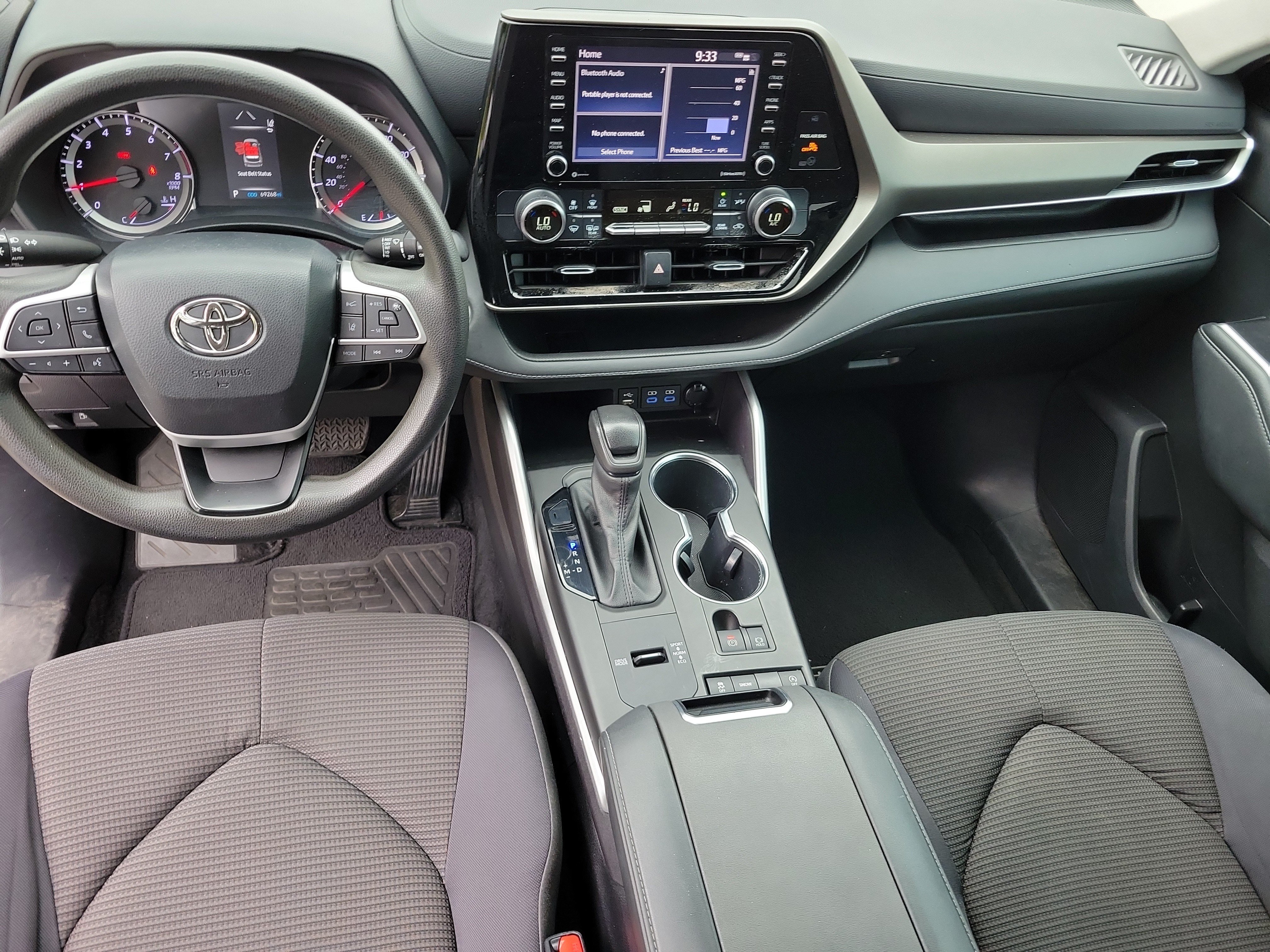 Used 2022 Toyota Highlander L FWD image 8