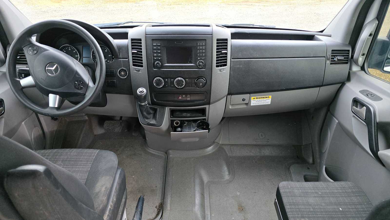 Used 2018 Mercedes-Benz Sprinter 2500 image 13