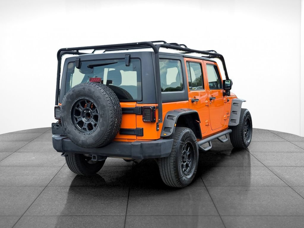 Used 2012 Jeep Wrangler Unlimited Sport w/ Connectivity Group AWD/4WD image 7