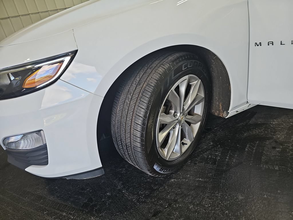 Used 2023 Chevrolet Malibu LT FWD image 32
