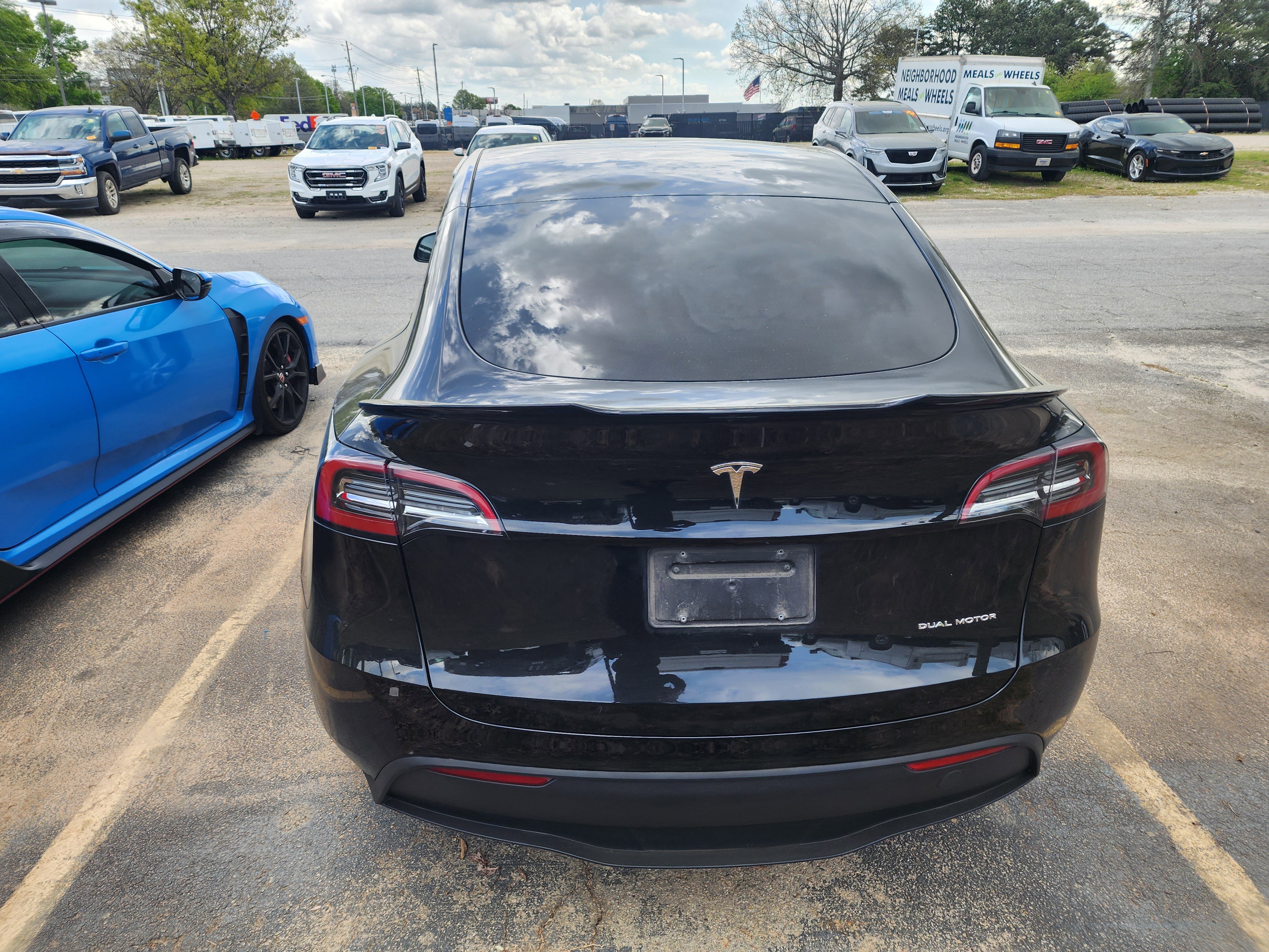 Used 2023 Tesla Model Y Long Range image 7