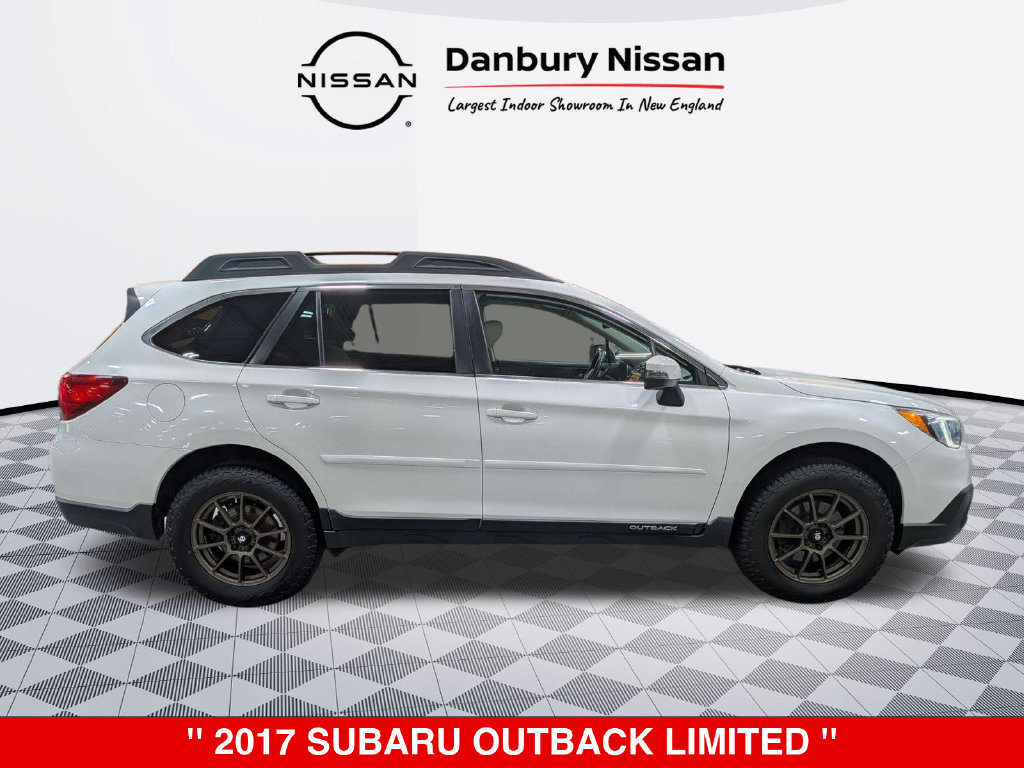 Used 2017 Subaru Outback 2.5i Limited AWD/4WD image 2