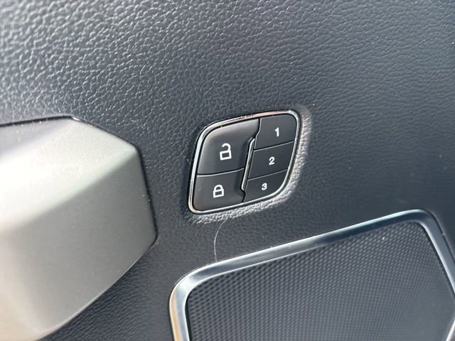 Used 2019 Ford F150 Lariat w/ Equipment Group 502A Luxury image 28