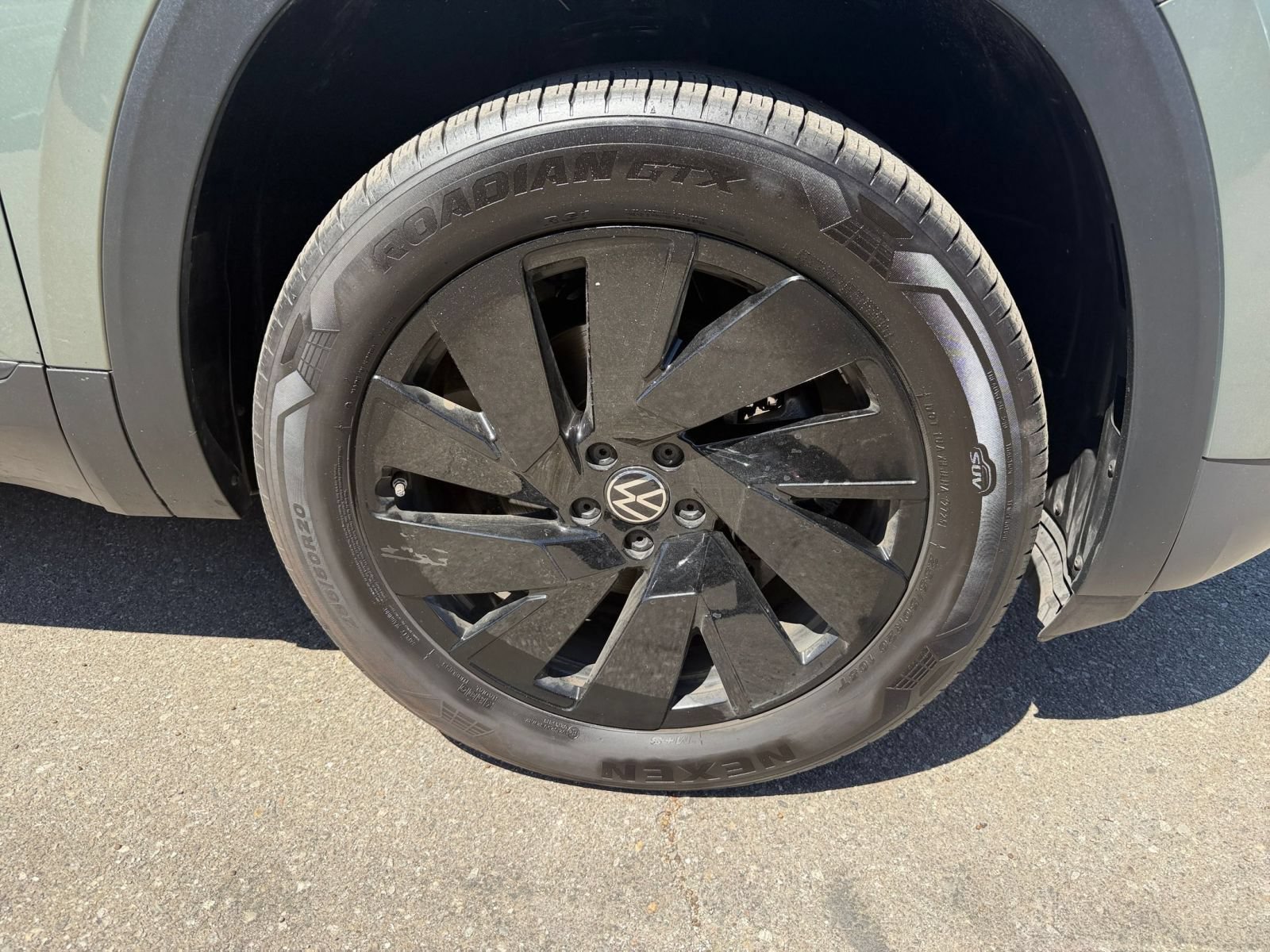 Used 2026 Volkswagen Atlas SE FWD image 33