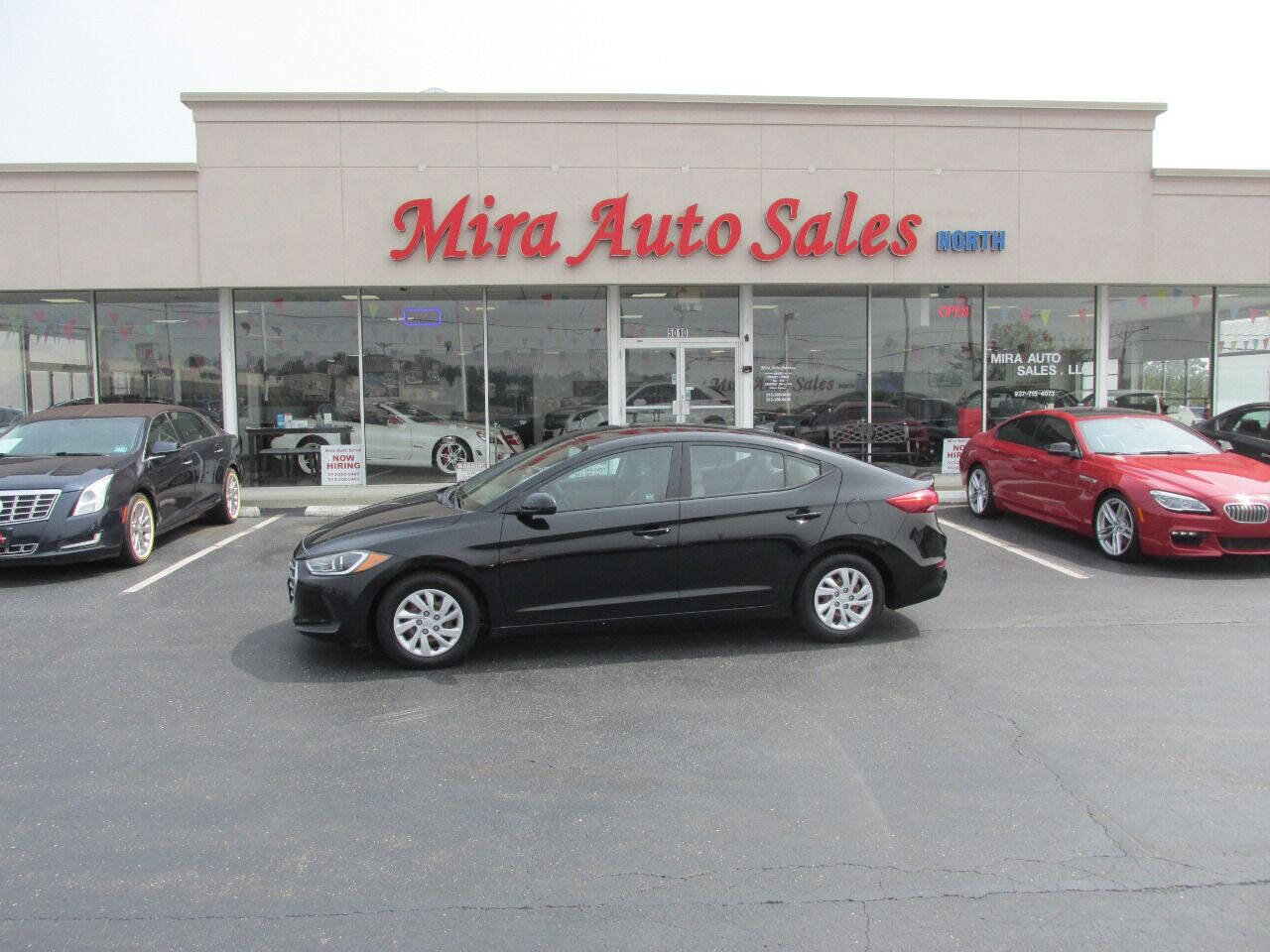 Used 2017 Hyundai Elantra SE image 2